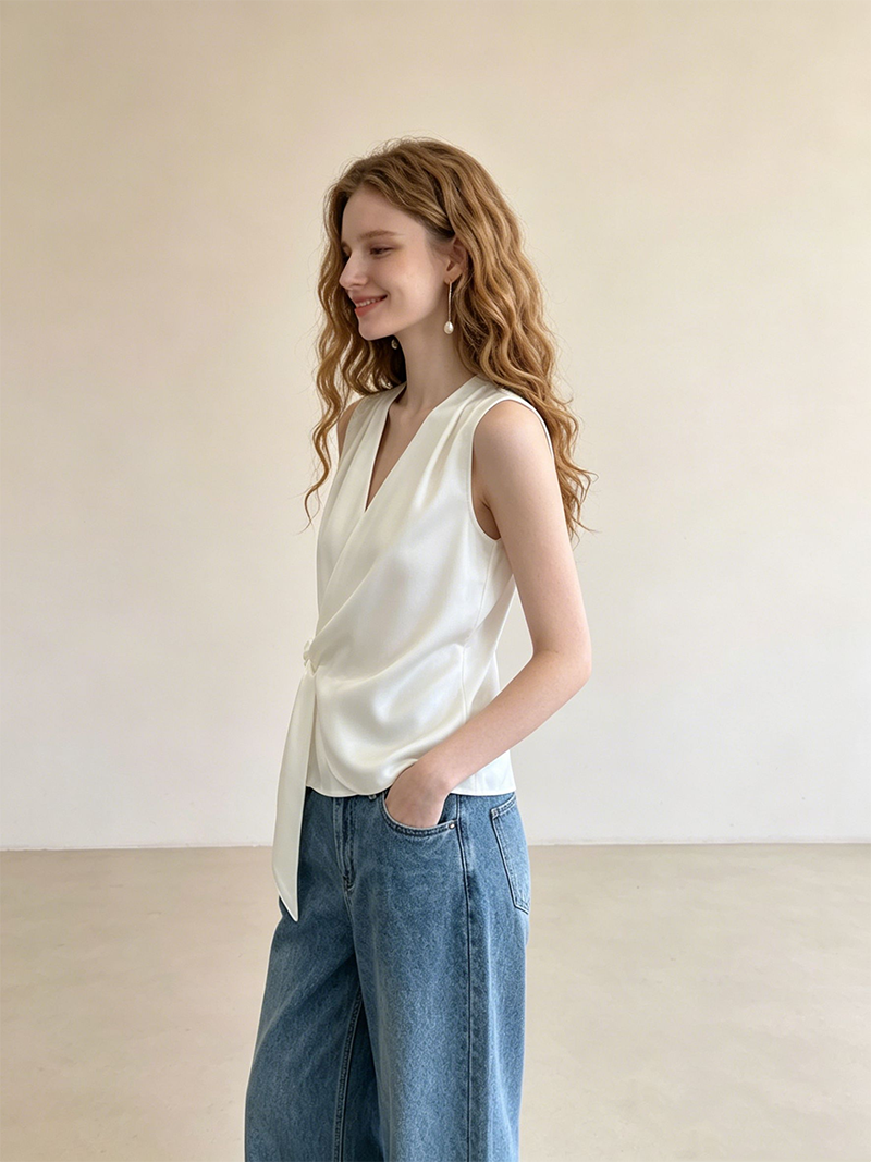 블랙 V넥 레이스 패치워크 캐미탑 여성 크로스 디자인  - V Neck Cami Top 리뷰 및 가격