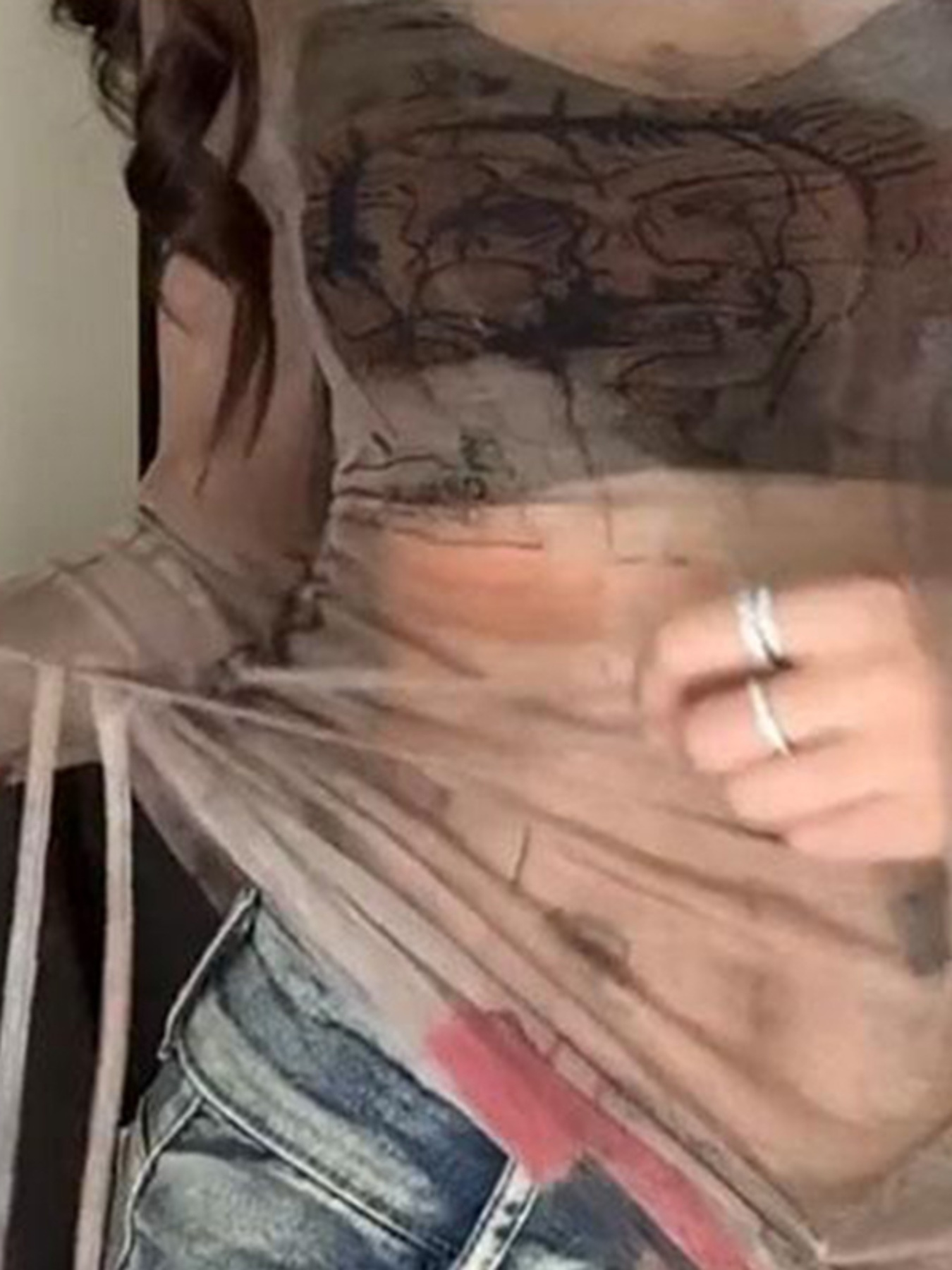 여성용 오프숄더 그래피티 메쉬 탑 긴소매 루치드 슬림핏 - Off Shoulder Top 리뷰 및 가격