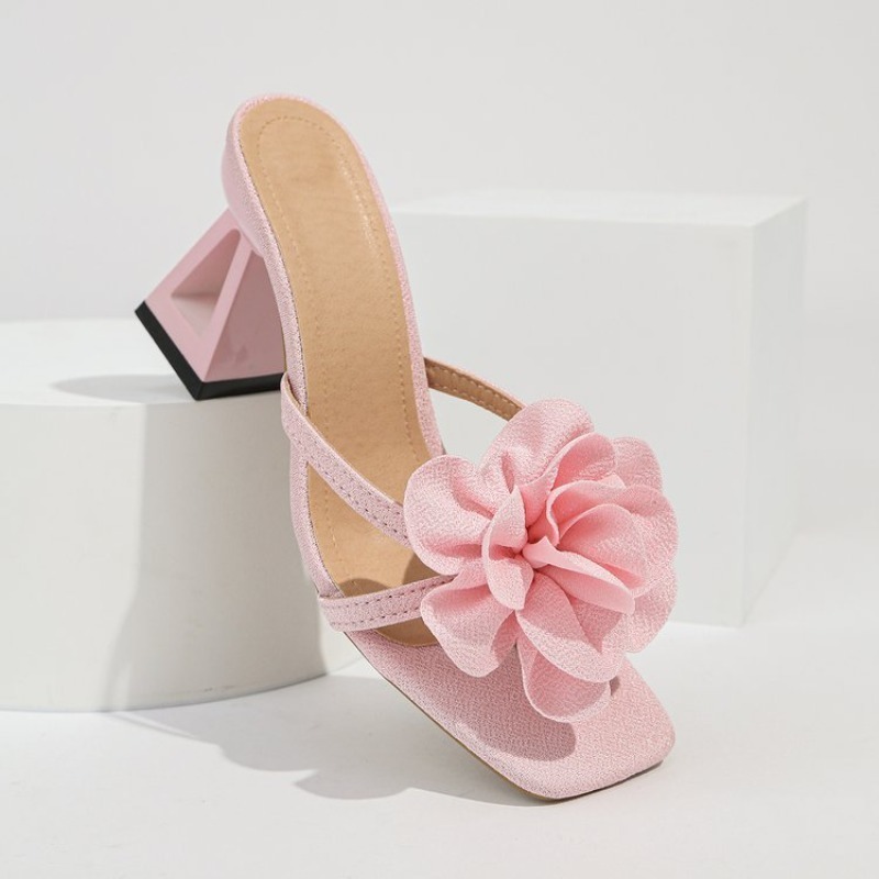 여성용 3D 꽃 장식 샌들 삼각형 컷아웃 하이힐 샌들  - Spaghetti Strap Dress 리뷰 및 가격