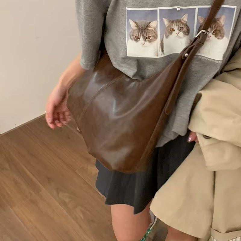 여성용 빈티지 대용량 언더암 백: 부드럽고 내구성이 뛰 - Crossbody Bag Women 리뷰 및 가격
